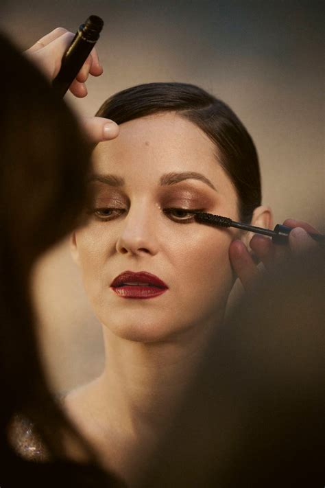 who sings the chanel number 5 advert|Go behind the scenes with Marion Cotillard for Chanel No5 .